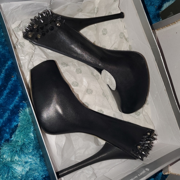 ZiGiny Heels - Picture 3 of 6